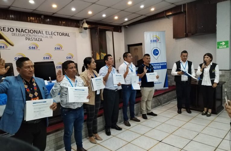 MARCO SANTI, DANIELA ESCOBAR, Y ROLANDO MORALES DELEGADOS DE LAS JUNTAS A LA CÁMARA PROVINCIAL