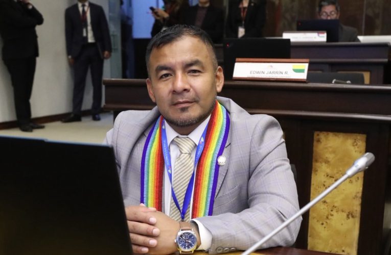 ASAMBLEÍSTA NANGO ENFRENTA PROCESO LEGAL QUE PONE EN RIESGO SU CURÚL
