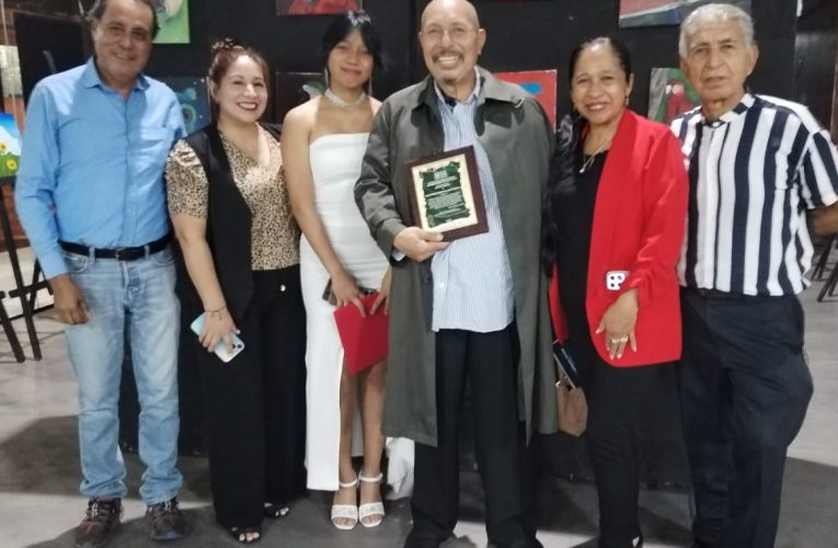 ARTISTAS RECIBIERON RECONOCIMIENTOS DE LA CASA DE LA CULTURA